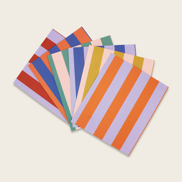 Geschenktüten, 24 Papierbeutel mit bunten Streifen