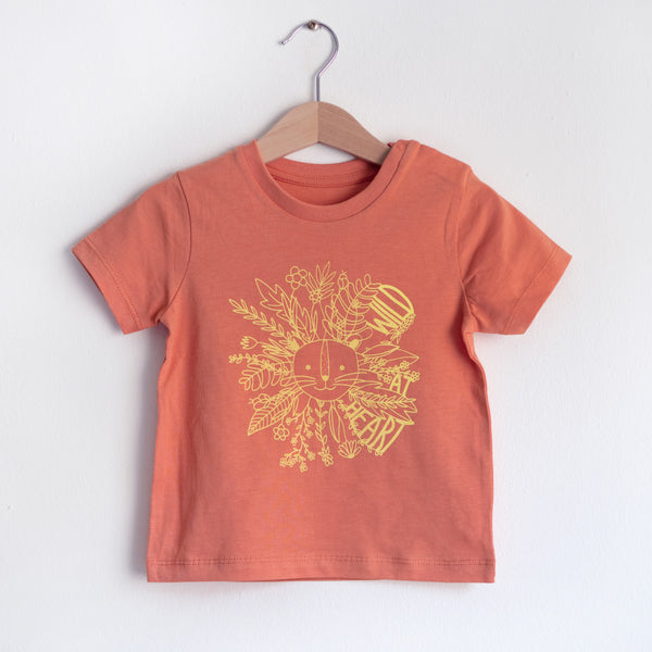 Baby & Kinder T-Shirt *WILD AT HEART* Löwe - vulcano stone