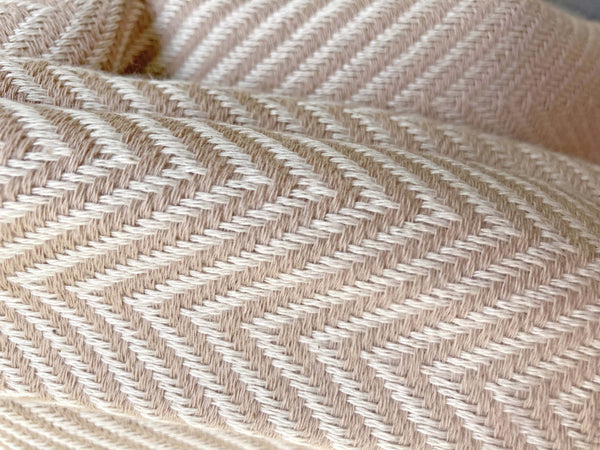 Webtuch - Schal - Decke "Fischgrat" aus Baumwolle | beige